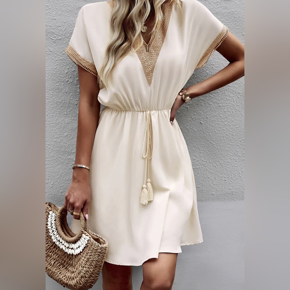 NWT, beachsissi “Fashion Lace Patchwork Solid V Neck Casual Dress”, Size Large